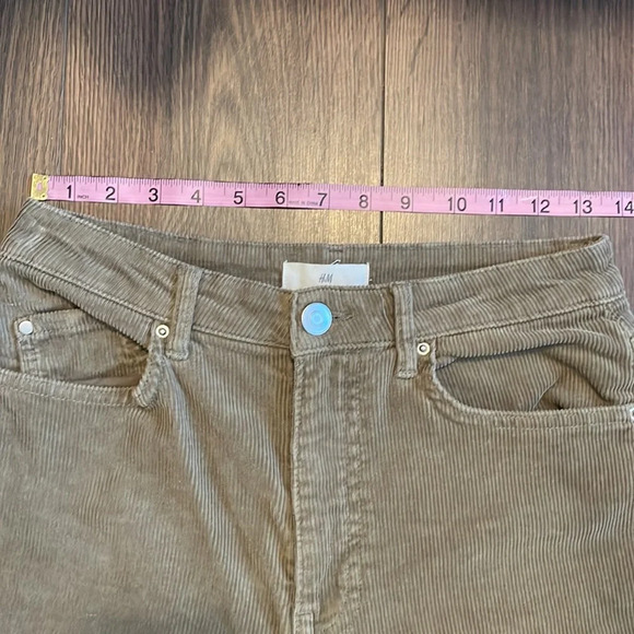 H&M - Green Corduroy Pants - Picture 6 of 9
